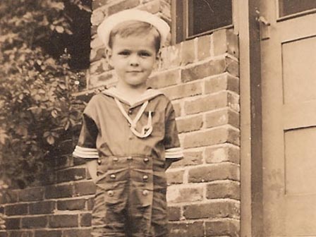 Young Les Fournier